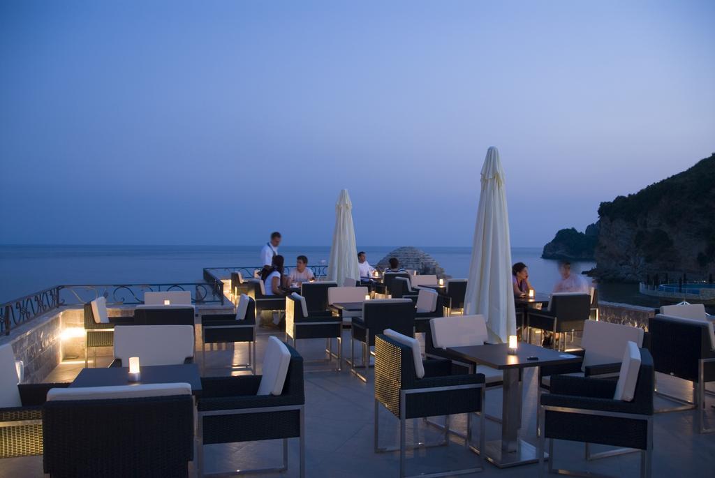 Hotel Astoria บุดวา ภายนอก รูปภาพ